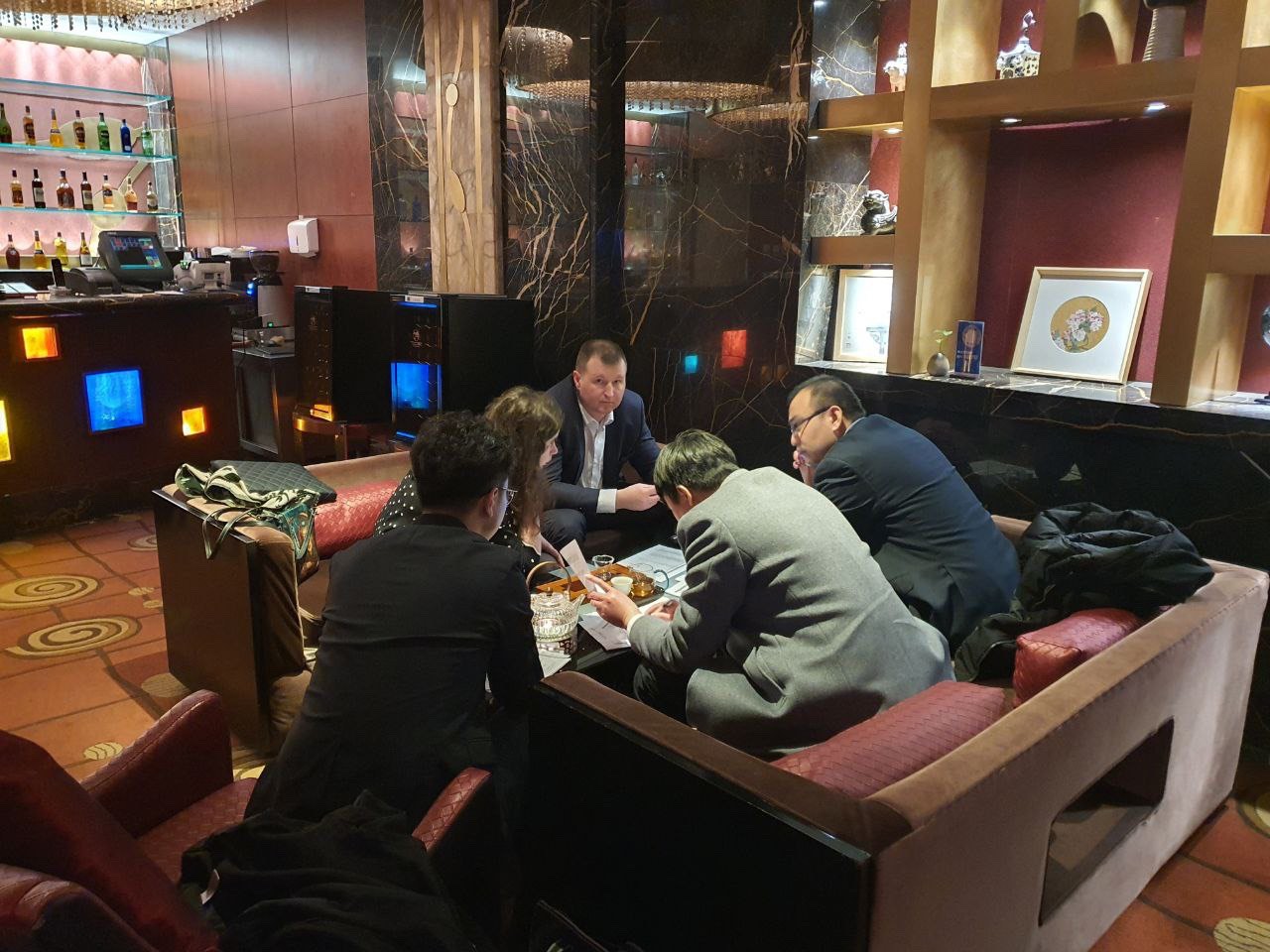 О проведении переговоров в рамках визита в Китайскую Народную Республику