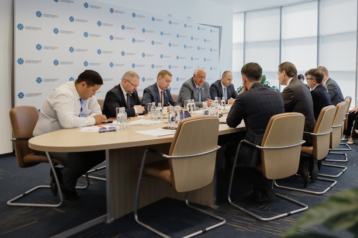  Рабочая встреча с членами Правления Ассоциации фармпроизводителей ЕАЭС по вопросам развития фармацевтической промышленности в ЕАЭС и подписание Меморандурма о взаимопонимании