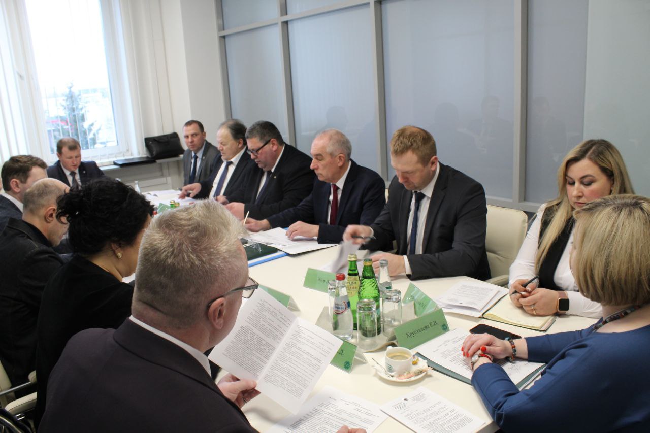 Оценка выполнения показателей развития организаций – участников холдинга «Белфармпром» за январь, январь-март 2023 г. были рассмотрены на заседании Совета холдинга